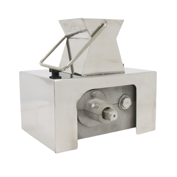 American Eagle AE-MC12NH Meat Cutter Attachment Stainless Steel Fits #12 Hub Rear View American Eagle AE-MC12NH Meat Cutter Attachment Stainless Steel Fits #12 Hub Rear View