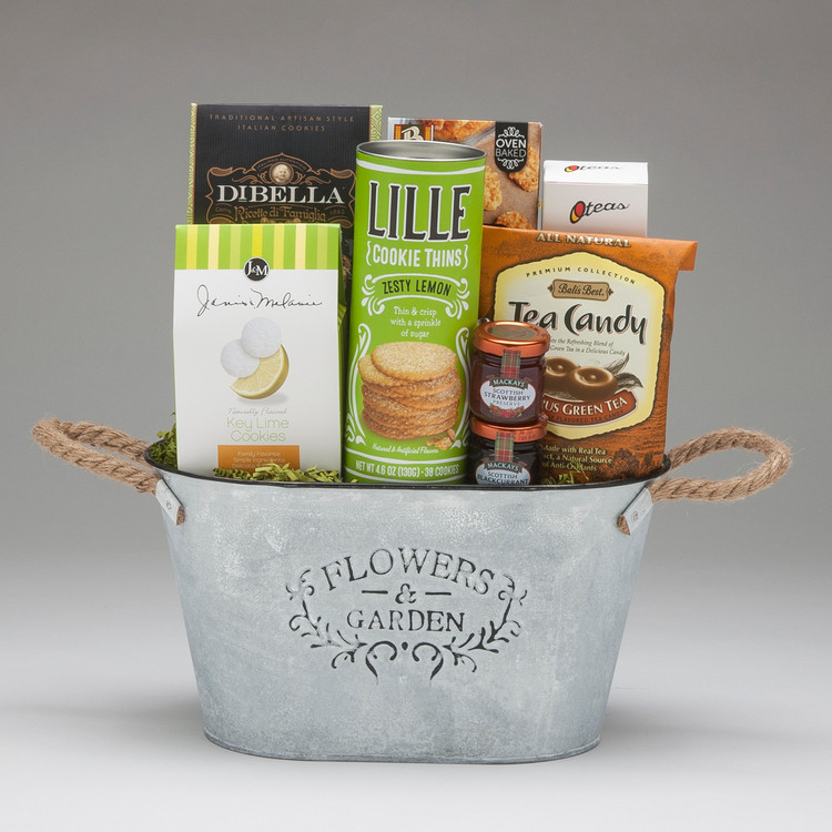 This gift basket is an altogether lovely selection of cookies, crackers, jam & tea. O Teas is a UK based company that expertly blends the highest quality ingredients, sourced from around the world, and uses pyramid shaped teabags to maximize their infusion. This is tea worth drinking!