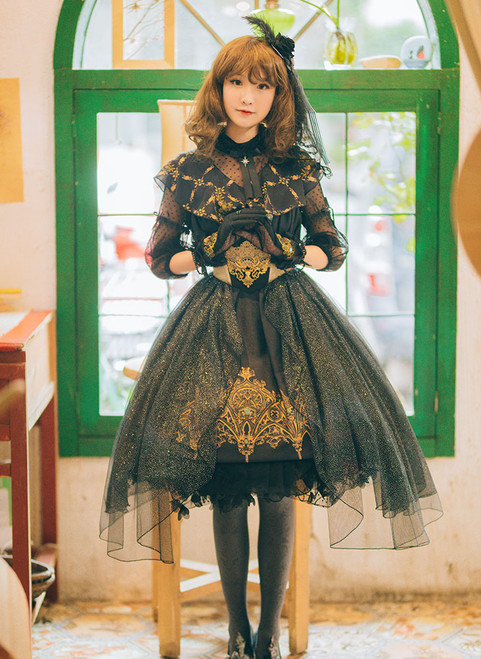 Model Show
(headdress: P00607, dress: DR00220, cutsew: TP00137N, gloves: P00581, bracelets: P00530, petticoat: UN00026) Model Show
(headdress: P00607, dress: DR00220, cutsew: TP00137N, gloves: P00581, bracelets: P00530, petticoat: UN00026)