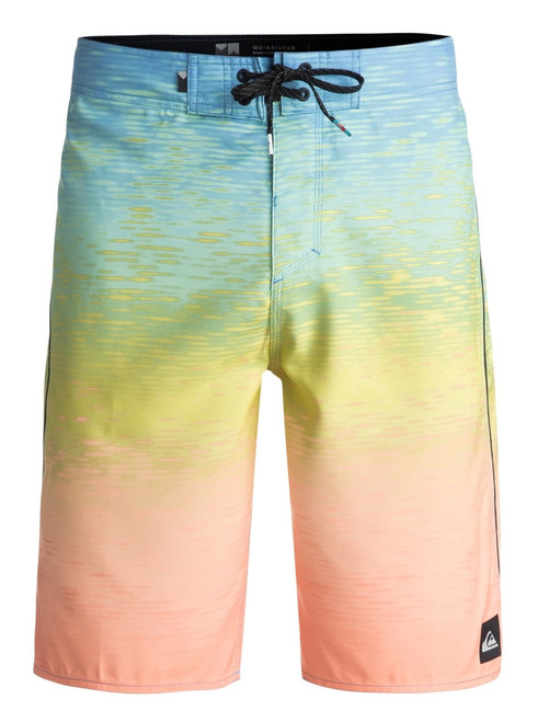 Quiksilver Momentum Fader Boardshorts Quiksilver Momentum Fader Boardshorts