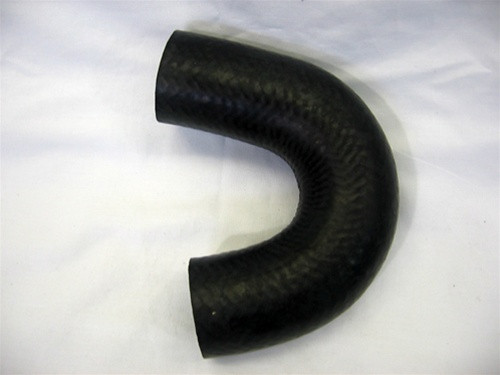 Hose formed "U" for LT1 engines Hose formed "U" for LT1 engines