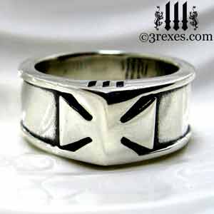 mens-silver-iron-ring-knights-templar-band-maltese-historic-rings-front