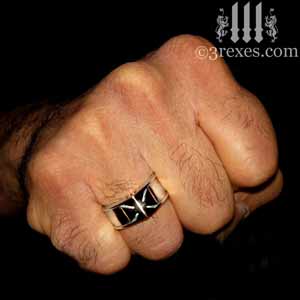 mens-silver-ring-knights-templar-iron-cross-band-biker-fist