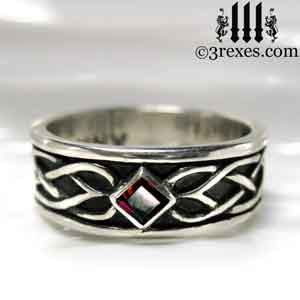 soul-love-anam-gra-mens-silver-celtic-wedding-ring-garnet-stone-front-gothic-band