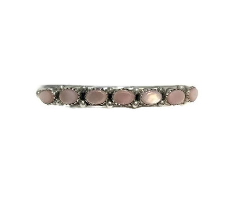 7 Oval Stone Pink Mussel Shell Stone
.925 Sterling Silver
Navajo Tribe Native American Jewelry
Handcrafted